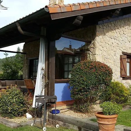 La Casita De Avril - Casa De Campo - Guriezo El Puente (Cantabria)