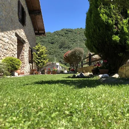 La Casita De Avril - Casa De Campo - Guriezo * El Puente (Cantabria)